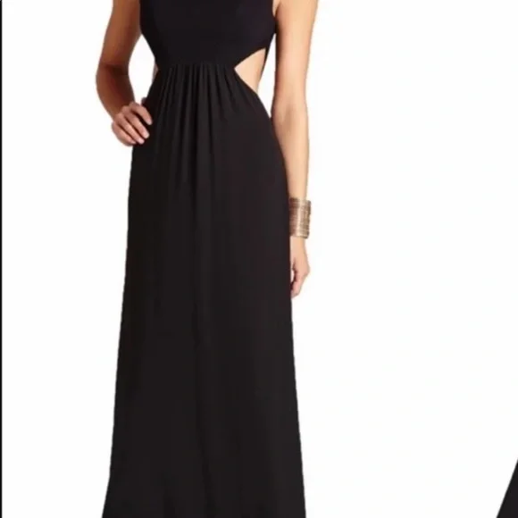 BCBGMAXAZRia Sz 0-2 stunning cutout like new